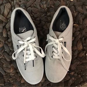 Vans tennis shoes white/blue pinstripe ladies